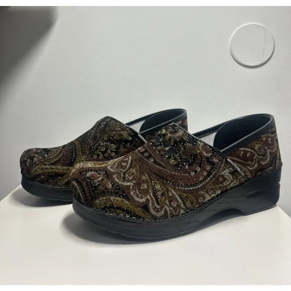 Dansko Paisley Tapestry Brown jewel Clogs size EU 40 US 9 Retro 70s Boho nurse - Picture 1 of 14